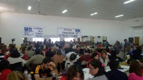 El congreso de la Unter, en Villa Regina, decidió iniciar medidas de fuerza.