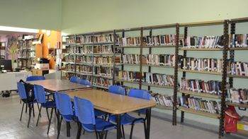La Biblioteca Popular Raúl Entraigas, de Ferri, inaugurará este sábado 4 de octubre su salón de usos múltiples. El acto contará con la participación de músicos y otros artistas. 