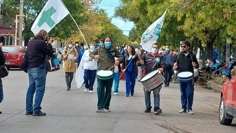 Hospitalarios cipoleños se manifestaron en disconformidad con el acuerdo salarial