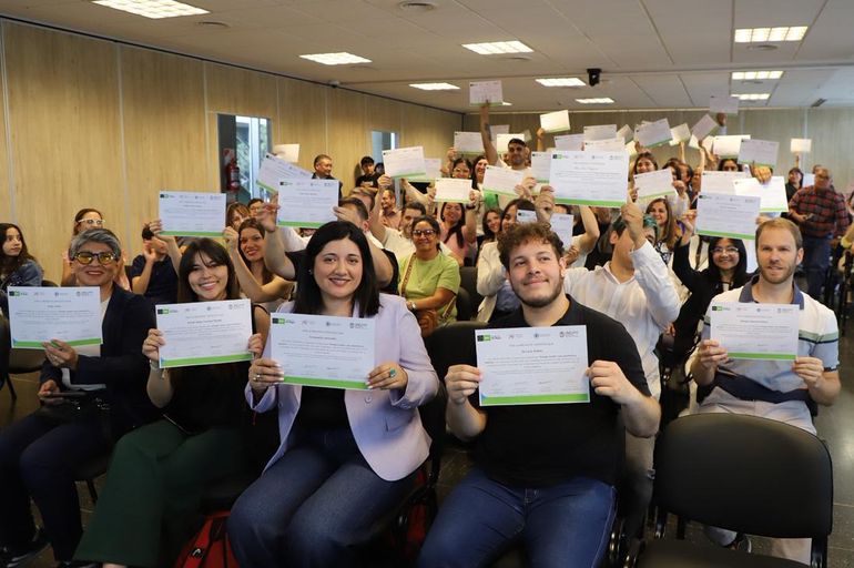 Uno de los ejes centrales del programa fue la Diplomatura en Sustentabilidad Minera, desarrollada junto a la Universidad Nacional de Río Negro.