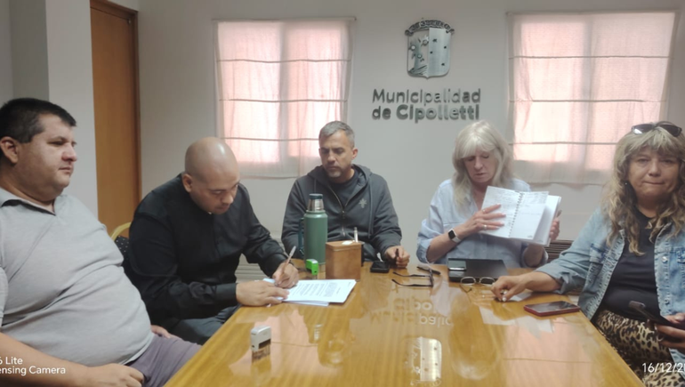 Los gremios municipales decidieron aceptar la propuesta salarial del Ejecutivo