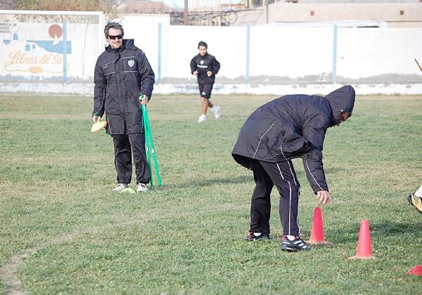 Cipolletti sigue buscando un volante por izquierda