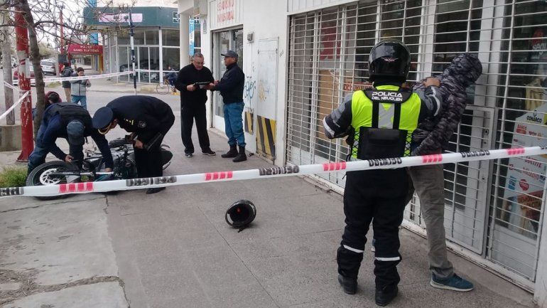 Persecución y tiros en pleno centro de Neuquén: dos detenidos