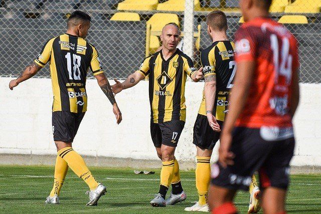 Madryn ganó de local y se puso a salvo en lo más alto