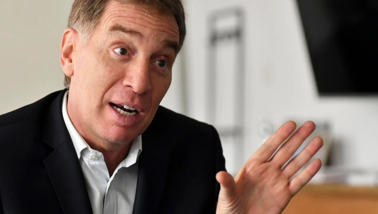 Santilli recorre las provincias