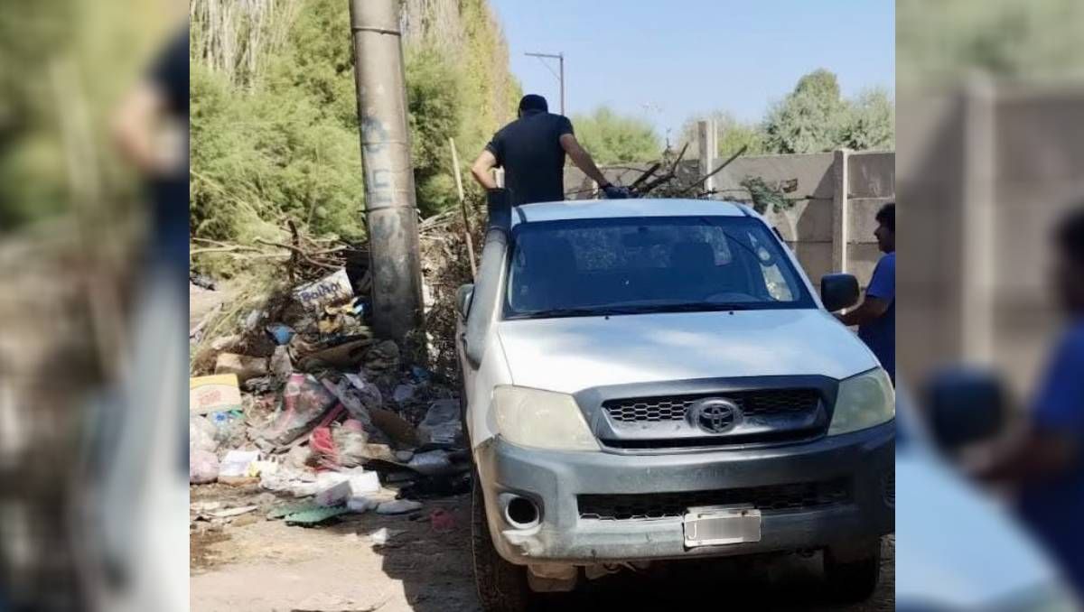 Tiró basura en la calle