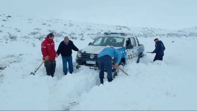 Impresionante operativo para trasladar a una mujer embarazada