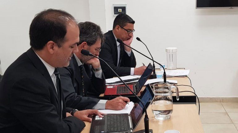 Fiscales y defensores hicieron su descargo ante un tribunal.