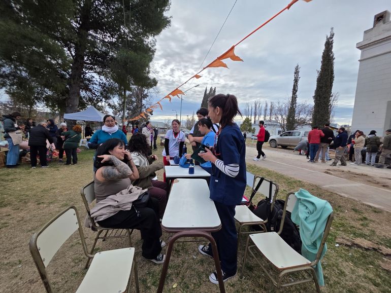 El frutazo tuvo una exitosa jornada en el predio de FACEP.