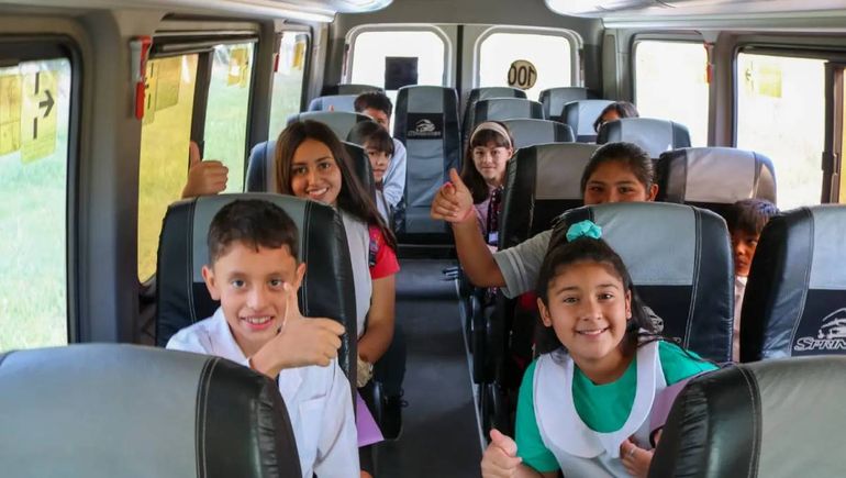 Transporte escolar en Río Negro: más de 16.000 estudiantes garantizan su acceso diario a las aulas