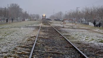 El frío y la nieve persiste en muchos sectores de la provincia.