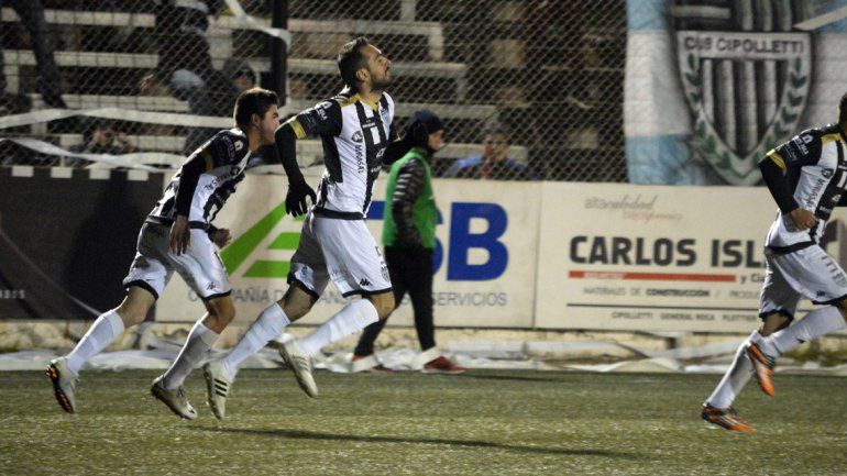 Reviví el triunfo del albinegro ante Gimnasio y Tiro en La Visera