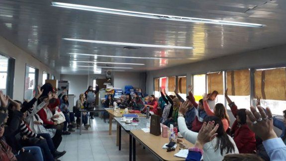 ATE amenaza con medidas de fuerza en la Senaf