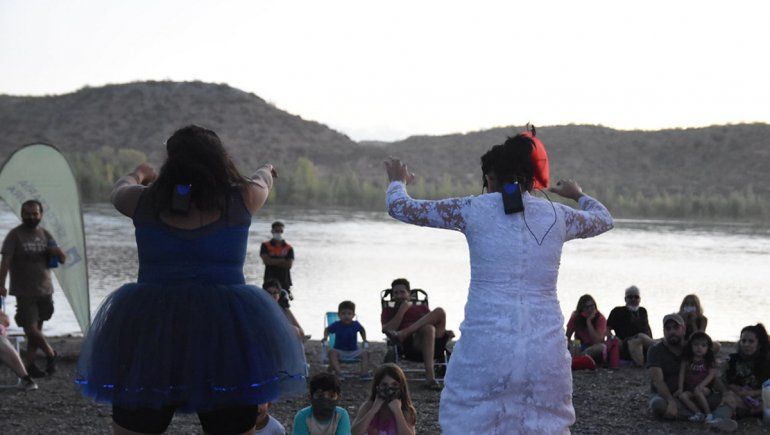 Más de 200 artistas brillaron en los escenarios del Verano Cultural 2021