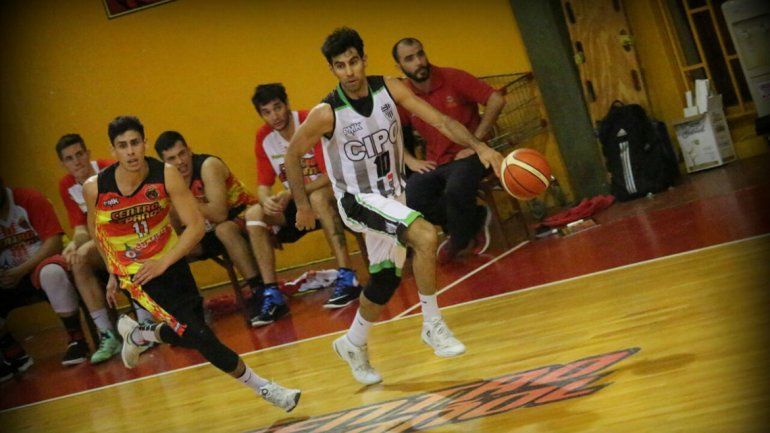 La experiencia y talento de Farías se destacan en el plantel albinegro