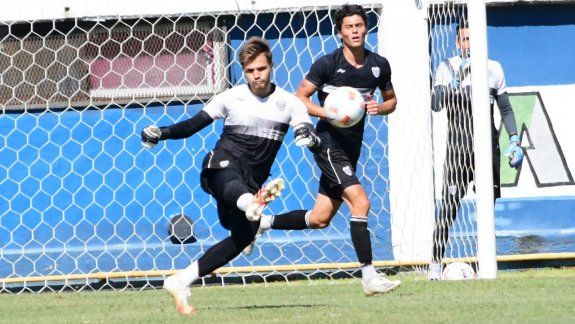 Ezequiel Centurión, en la derrota de este sábado ante Belgrano en Córdoba.