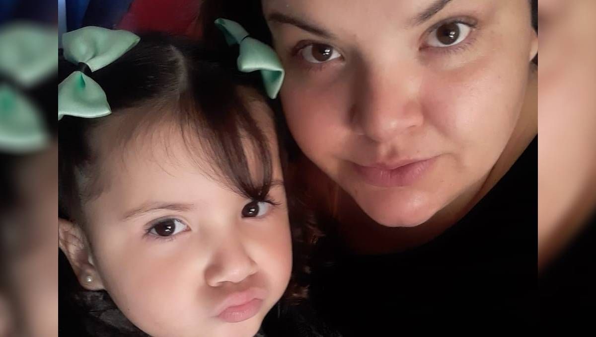 Sofi y su mamá Carla