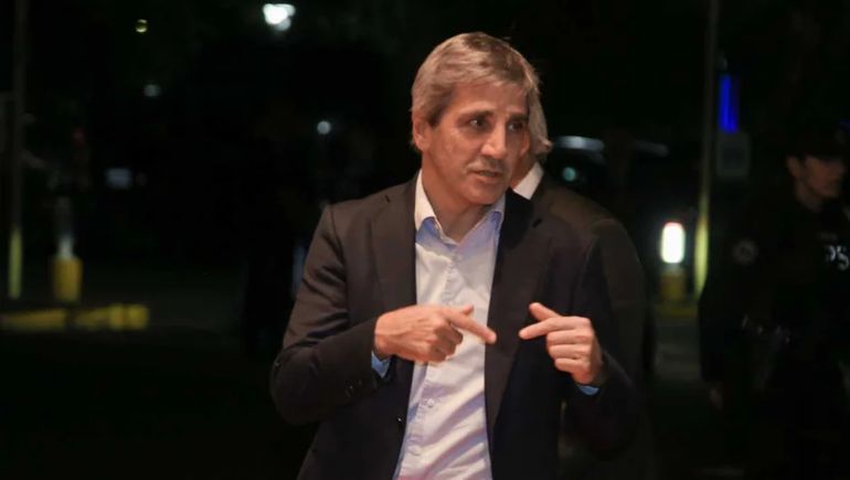 Luis Caputo.