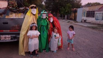 La inminente llegada de los Reyes Magos llena de ilusión a los chicos.