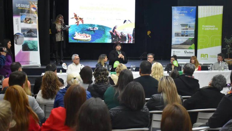 Inauguró la temporada de avistaje de fauna marina en Las Grutas