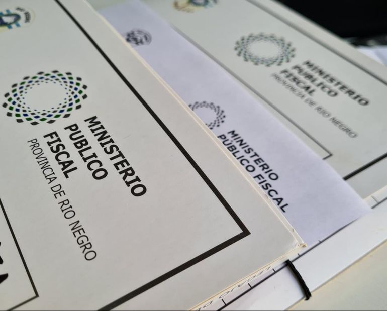 La citó por un trabajo y la abuso