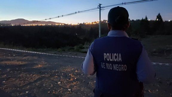 Fiesta clandestina multitudinaria en un campo de Bariloche