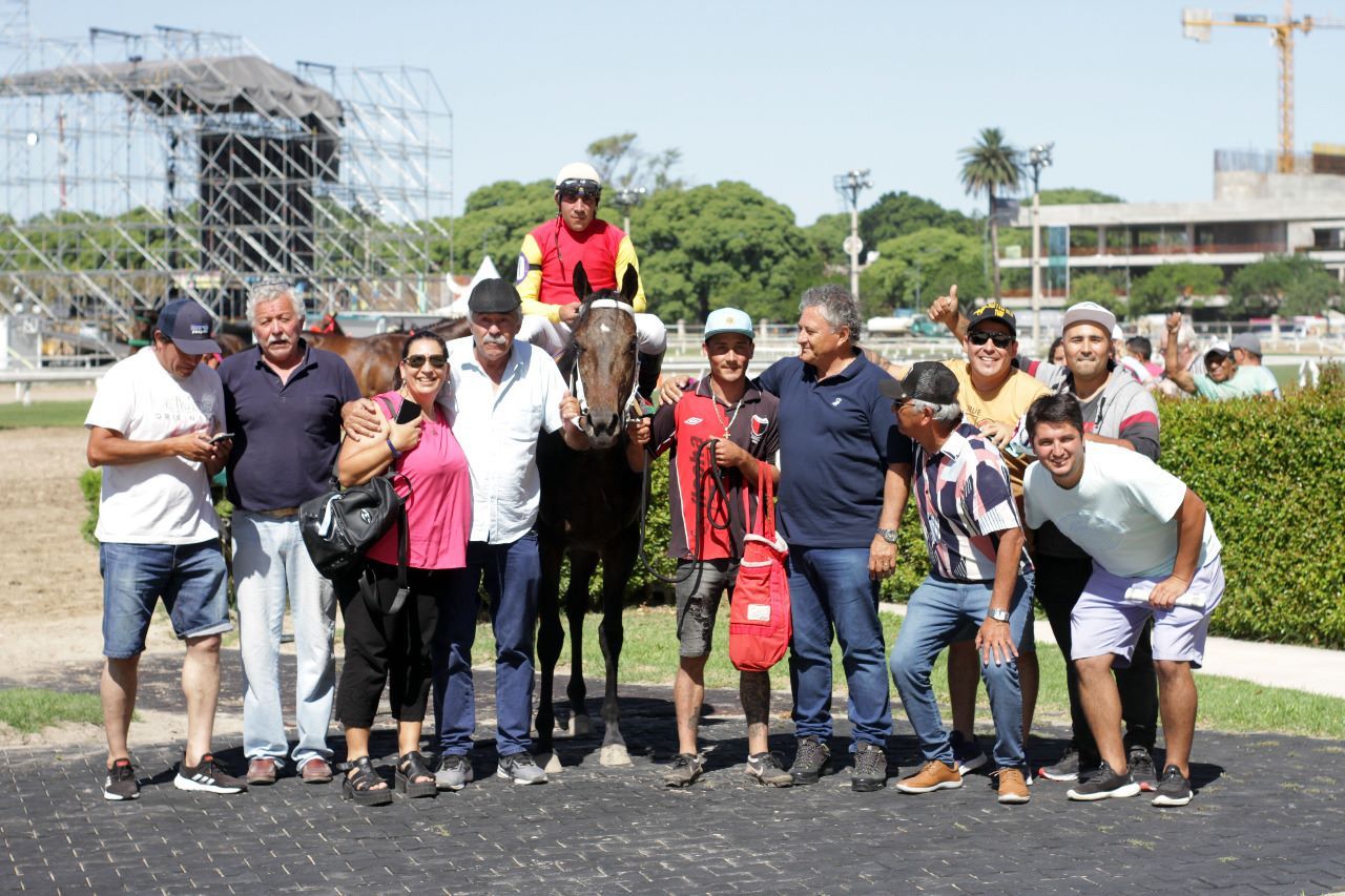 El stud Albinegro ganó el clásico Encuentro Provincial en Palermo