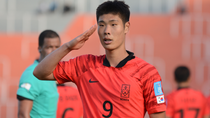 Lee Young-Jun festeja el gol de Corea que sería decisivo. Foto: Télam 