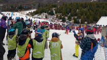 El programa Esquí y Montaña comenzó este lunes en Bariloche.