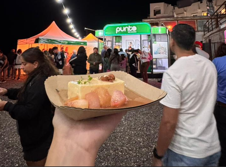 El Festival Punto Río Negro inició este viernes en el Paseo Ferroviario de Cipolletti.