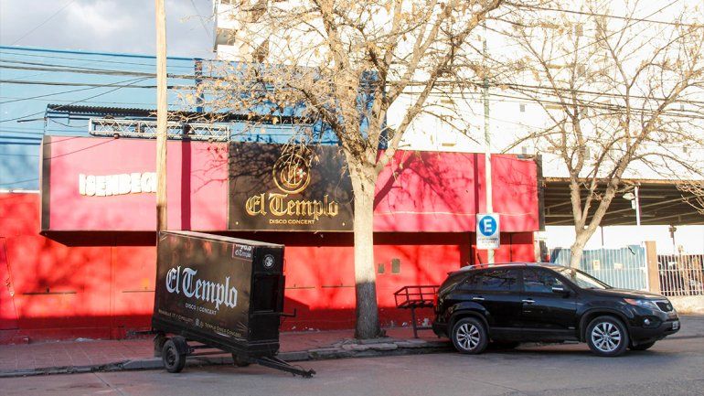 Empleados de seguridad afirman que ayudaron al joven golpeado a la salida del boliche