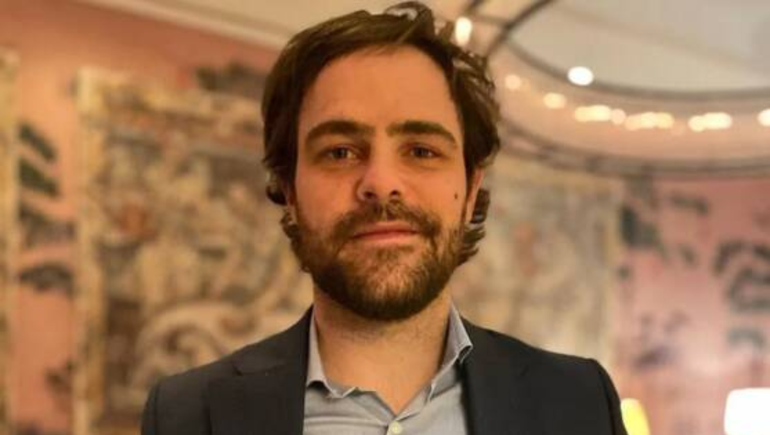 Le robaron a Peter Lanzani en la región: el desesperado pedido de ayuda