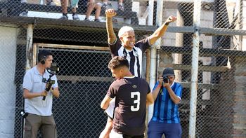 Martín Peralta anotó el segundo tanto en la goleada del Albinegro el último domingo.
