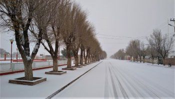 la nieve cubrio a varios pueblos de la linea sur rionegrina