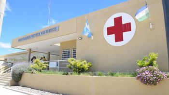 El bebé ingresó al hospital de Las Grutas con un brazo fracturado.