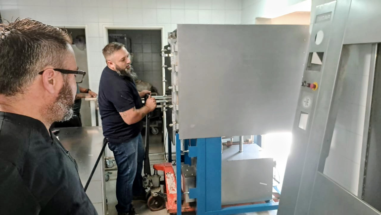 El nuevo esterilizador fortalecerá las atenciones y cirugías en el nosocomio local.