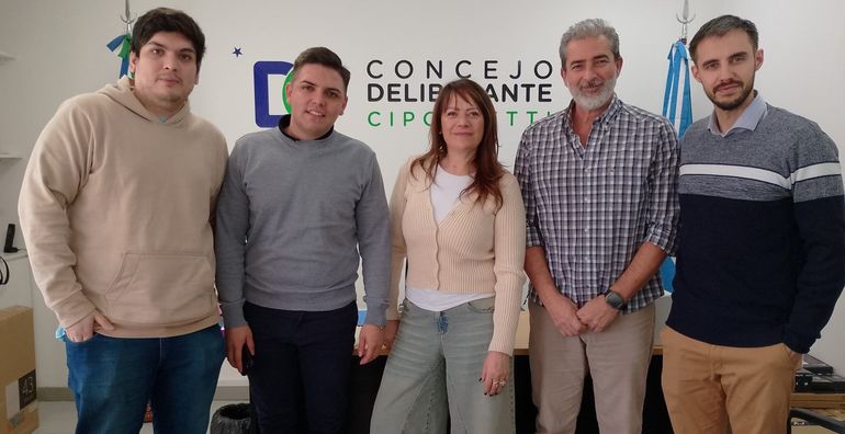 El convenio para las pasantías fue firmado en el Concejo por la presidenta del cuerpo.