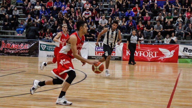 Unión sigue marcando tendencia ante Cipo