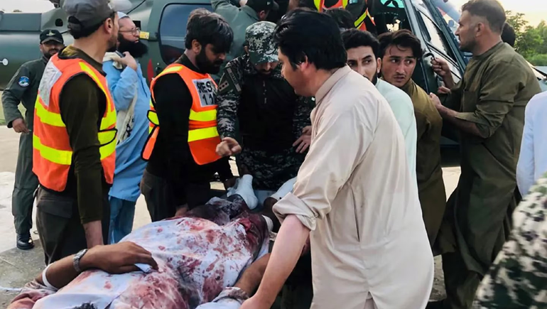 Pakistán: más de 40 muertos en un atentado político