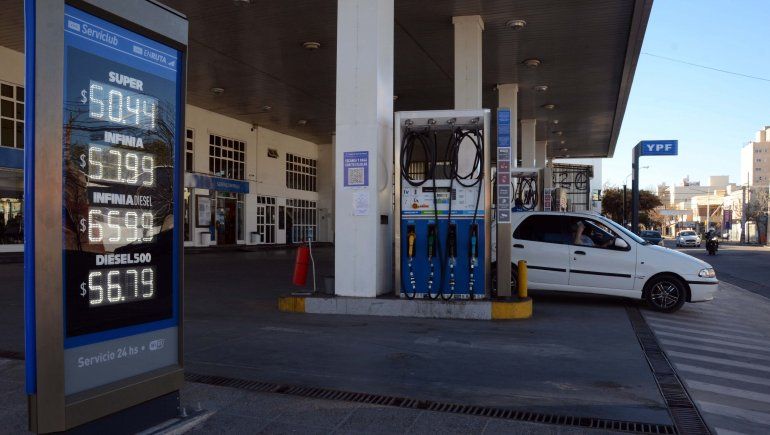 YPF ya aumentó 3,5 por ciento los combustibles