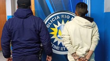 El inquieto sujeto terminó en la comisaría. Foto Policía de Río Negro. El inquieto sujeto terminó en la comisaría. Foto Policía de Río Negro.