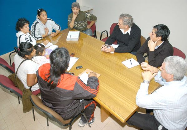 Recolectarán firmas para expropiar predios de las tomas