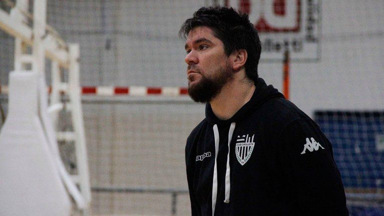 Rubio seguirá siendo el técnico del básquet local