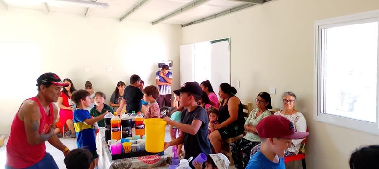 El comedor Ubuntu Ferri nunca se olvida de los más chicos, ni para el Día del Niño ni para las festividades de fin de año. Tampoco se olvida, por supuesto, de asistir a los adultos que pasan hambre.