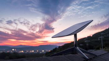 El servicio de Internet satelital de Starlink continúa expandiéndose en el país, especialmente en zonas alejadas de los grandes centros urbanos. | LMCipolletti.com El servicio de Internet satelital de Starlink continúa expandiéndose en el país, especialmente en zonas alejadas de los grandes centros urbanos.