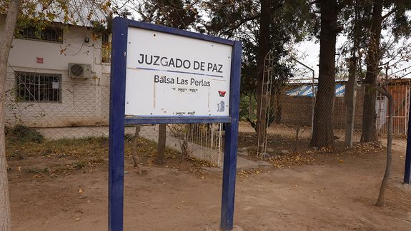 La vecina de Las Perlas denunció a su propio hijo. Dijo que es adicto a las drogas y le causa graves problemas.&nbsp;