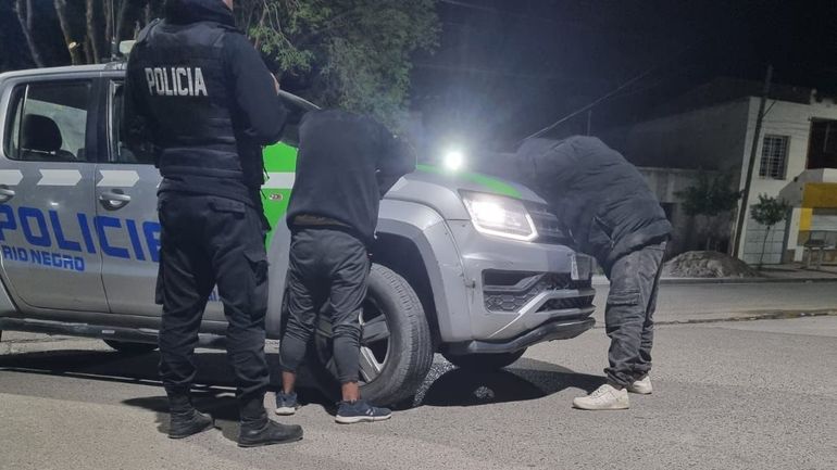 La maniobra evasiva en “U” fue clave para alertar a los efectivos sobre el comportamiento sospechoso de los ocupantes.