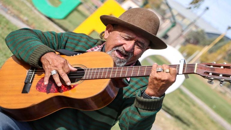 Romerito homenajeó a Argentino Luna con El Malevo; la anécdota en su rancho