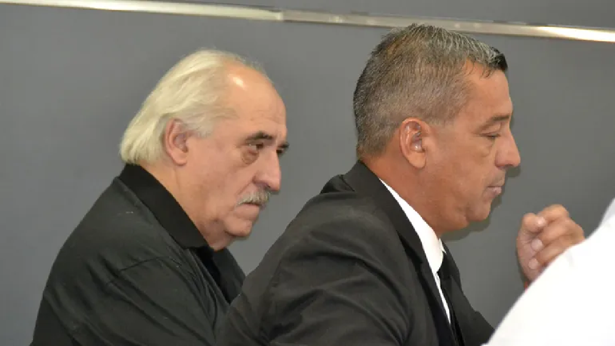 El ex intendente de Fernández Oro, Juan Reggioni volverá a ser juzgado por obras de viviendas.