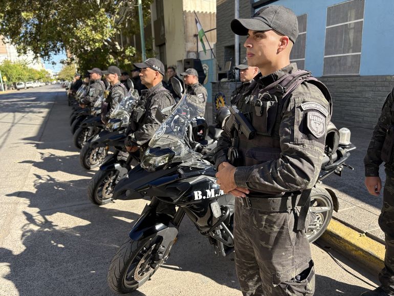 Se entregaron ocho motos de para la BMA